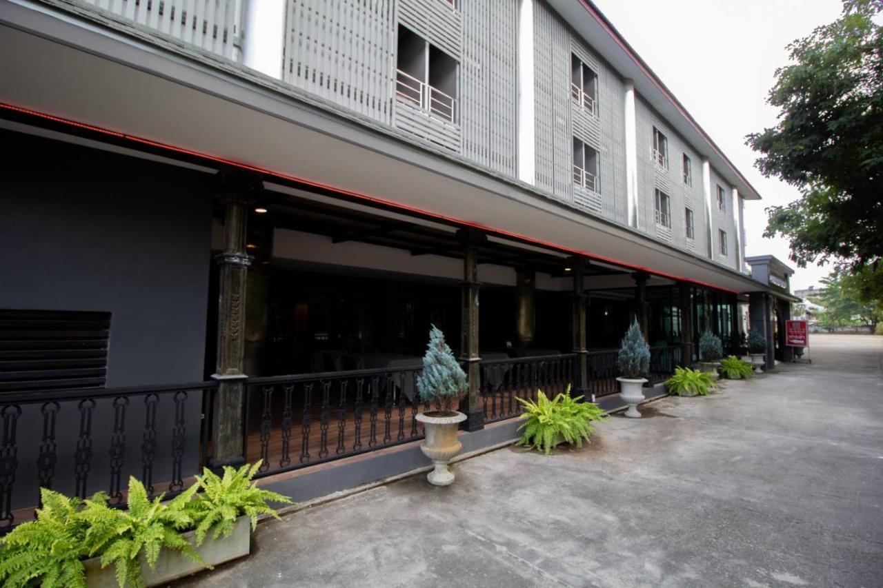 Chiangmai S.P. Hotel Чіангмай Екстер'єр фото
