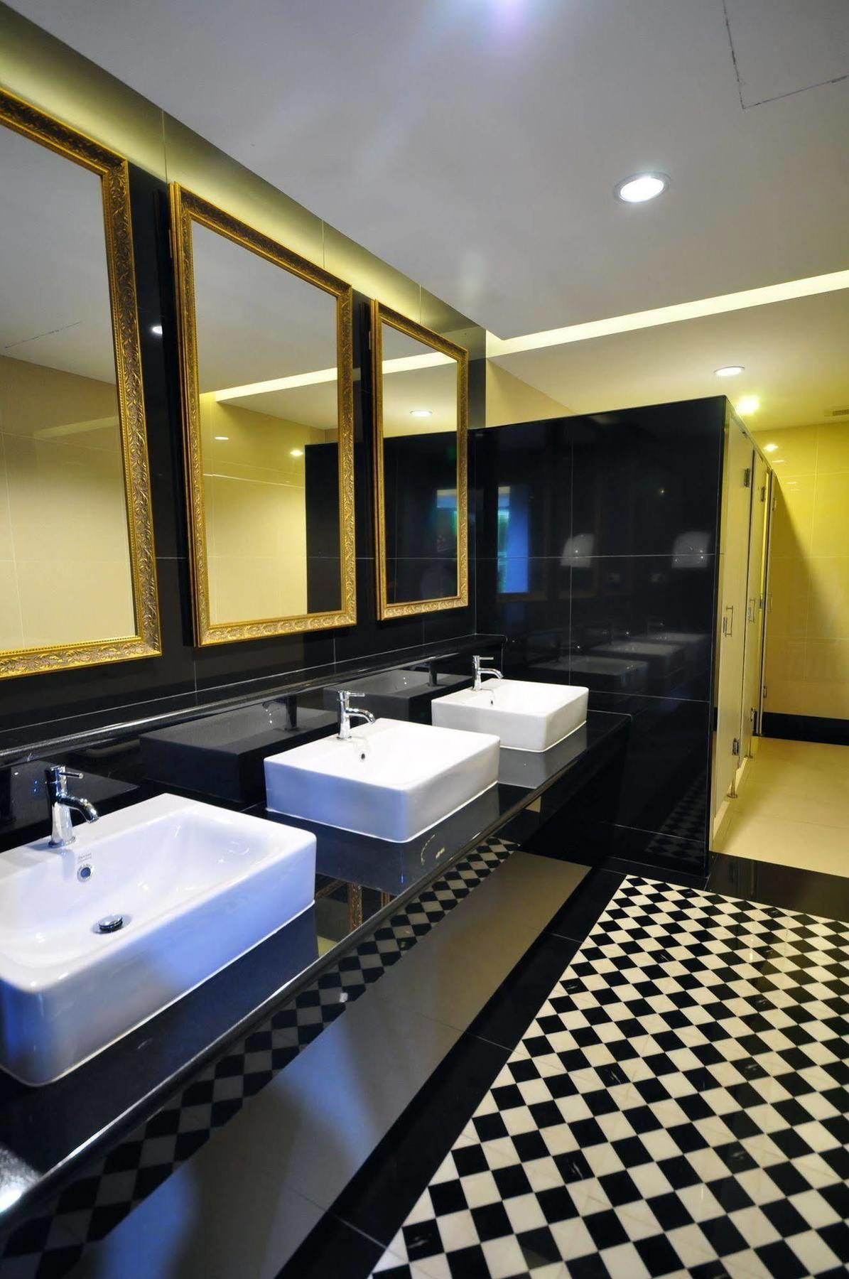 Chiangmai S.P. Hotel Чіангмай Екстер'єр фото