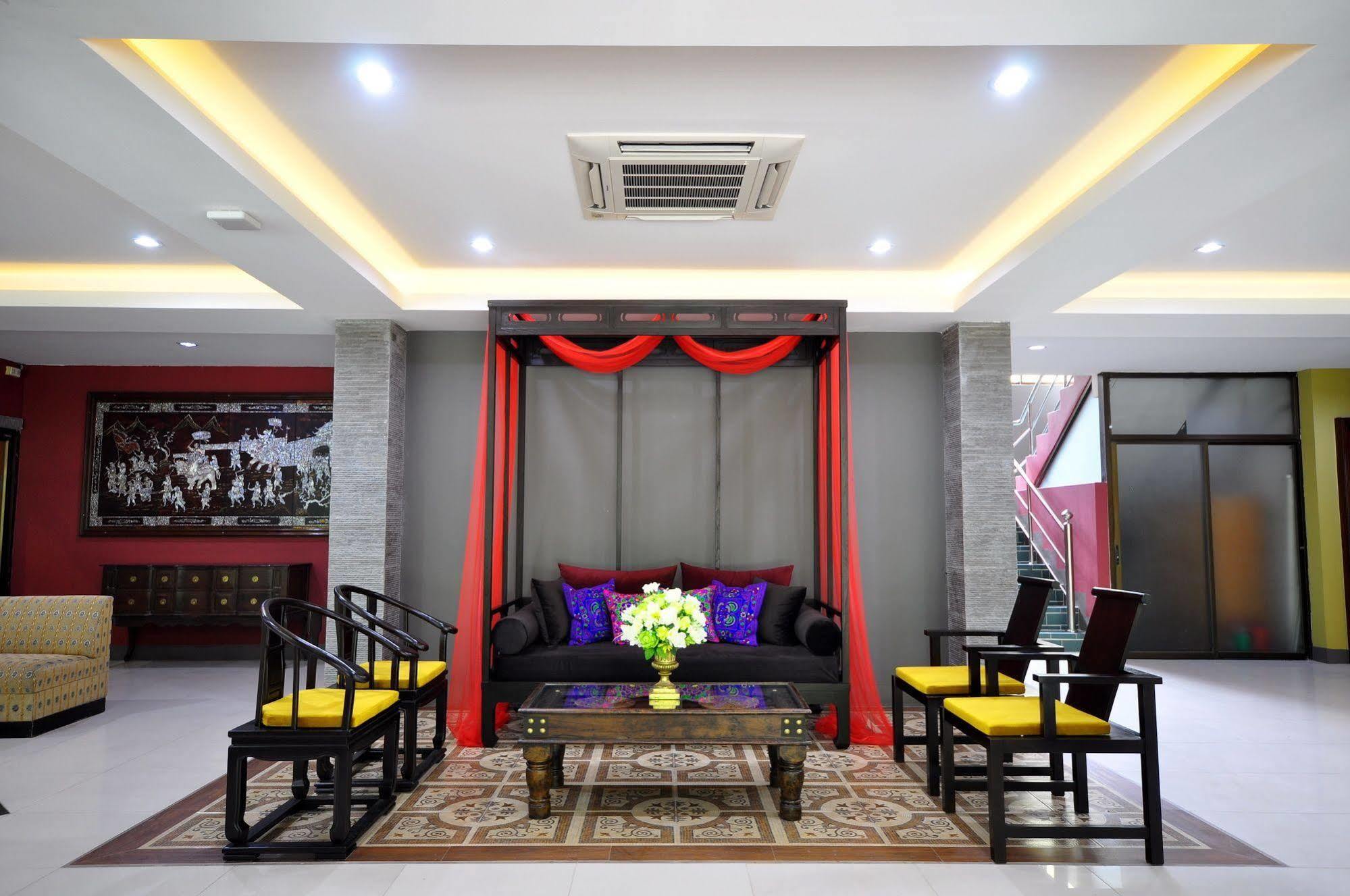 Chiangmai S.P. Hotel Чіангмай Екстер'єр фото