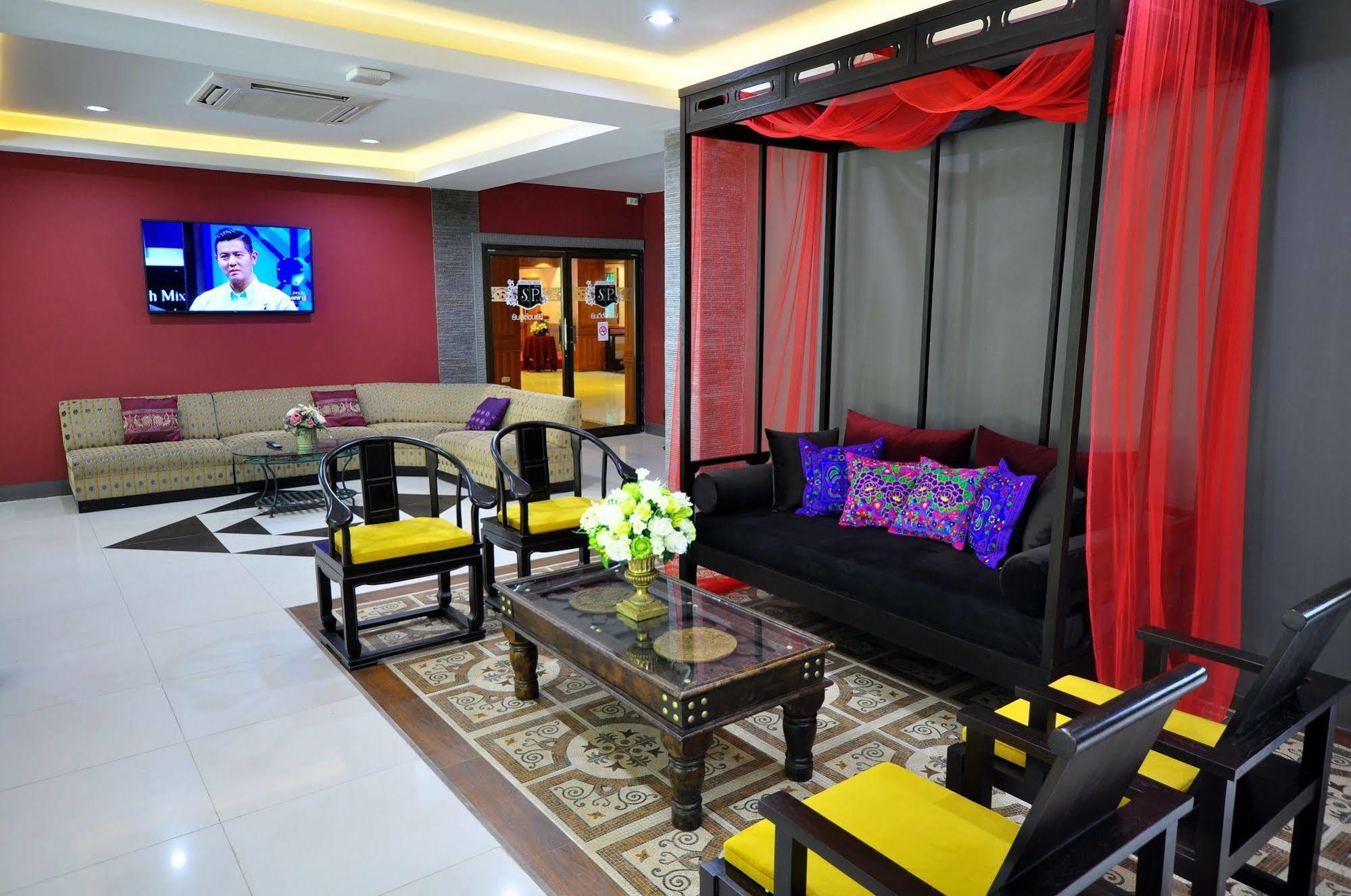 Chiangmai S.P. Hotel Чіангмай Екстер'єр фото