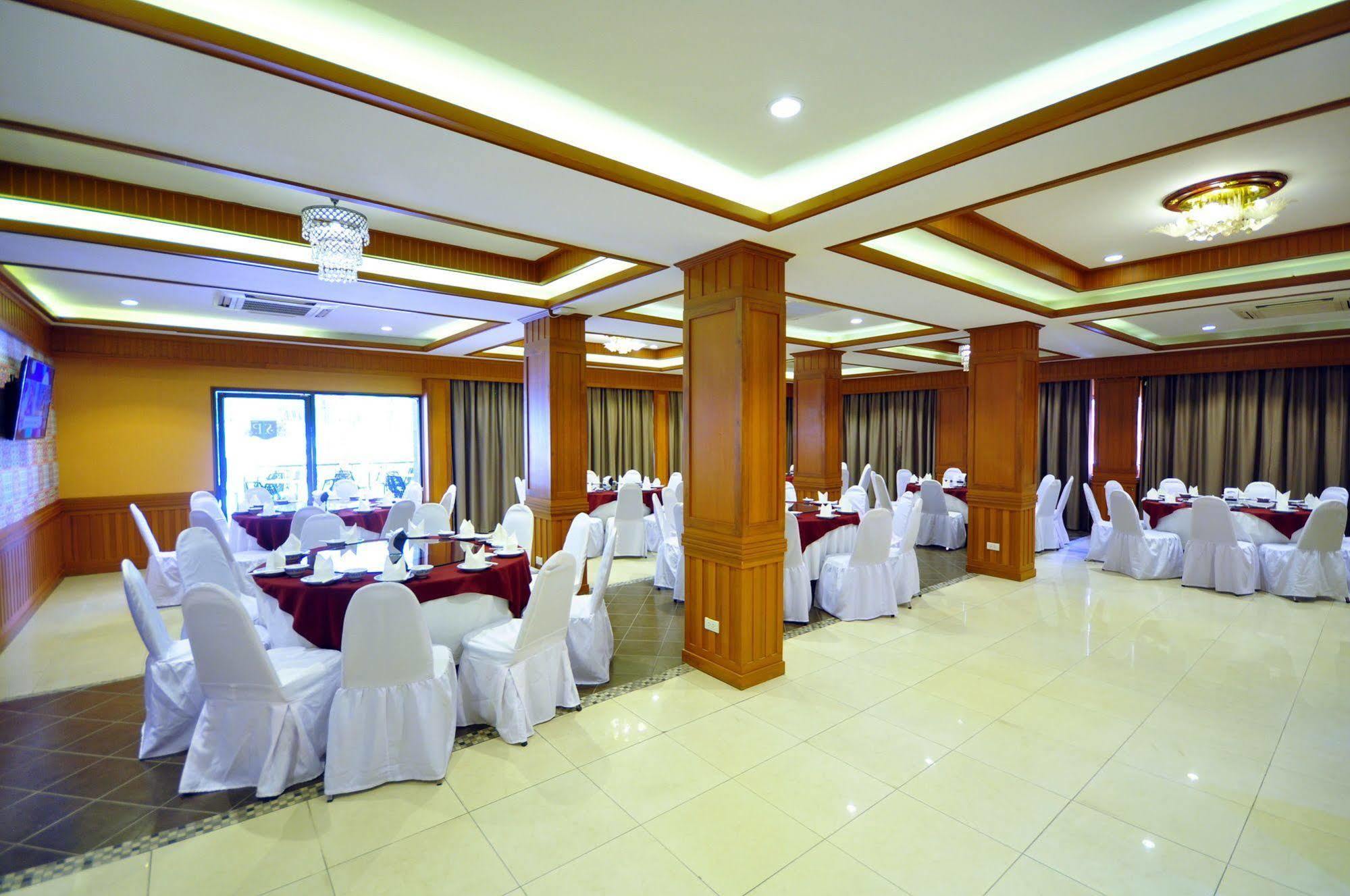 Chiangmai S.P. Hotel Чіангмай Екстер'єр фото