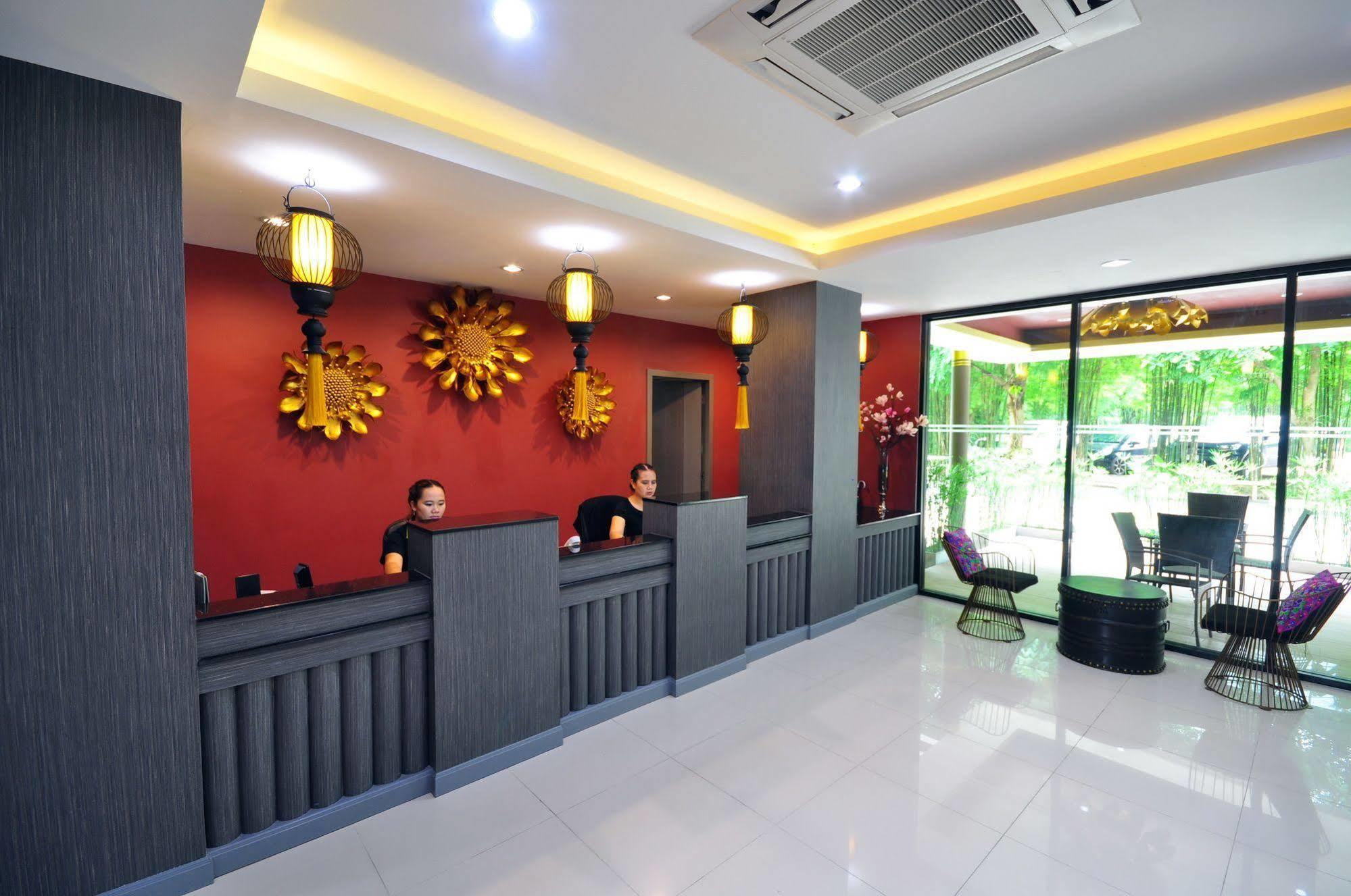 Chiangmai S.P. Hotel Чіангмай Екстер'єр фото